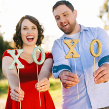 DIY-Glitter-XO-Photo-Props