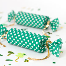 Lucky-Confetti-Poppers-Thumb