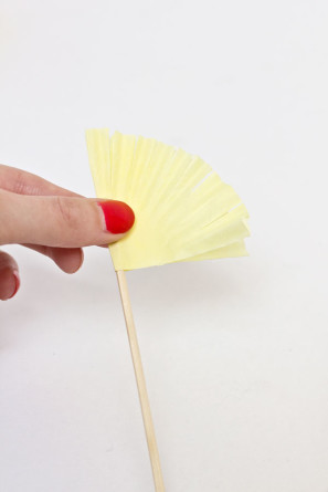 Fringe Cupcake Liner Drink Stirrer