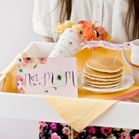 Free-Mothers-Day-Breakfast-in-Bed-Printablesthumb