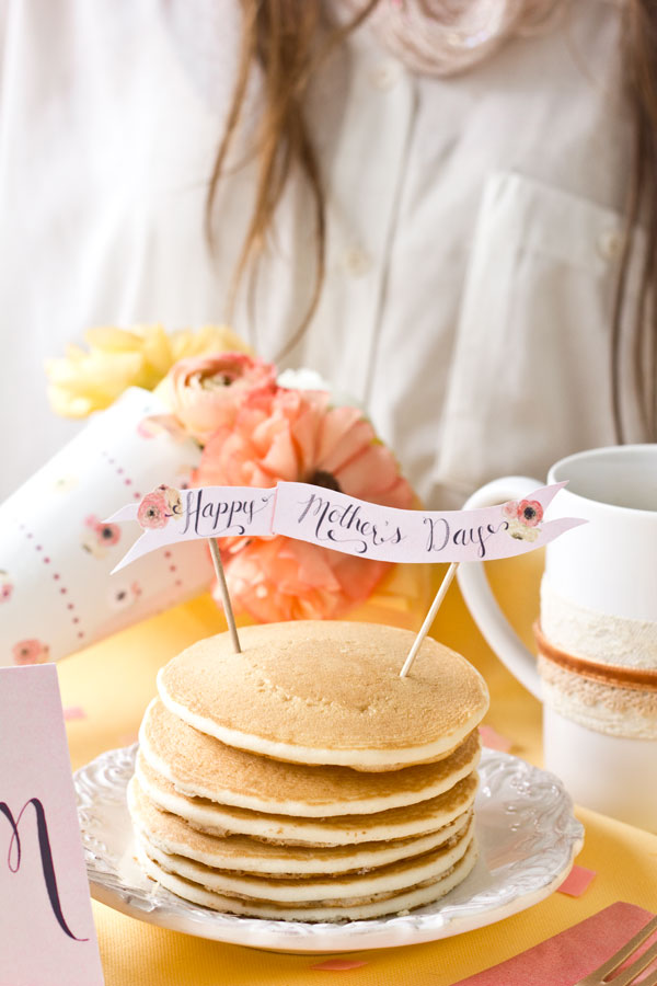 Free printable mothers day pancake topper