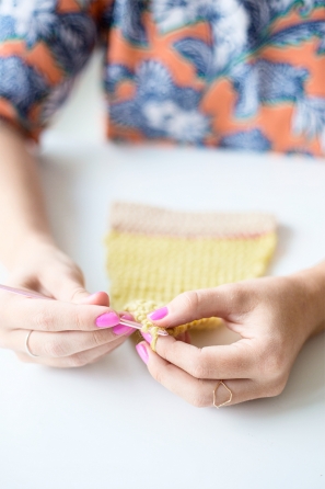 DIY Crochet Pizza Sweater | studiodiy.com
