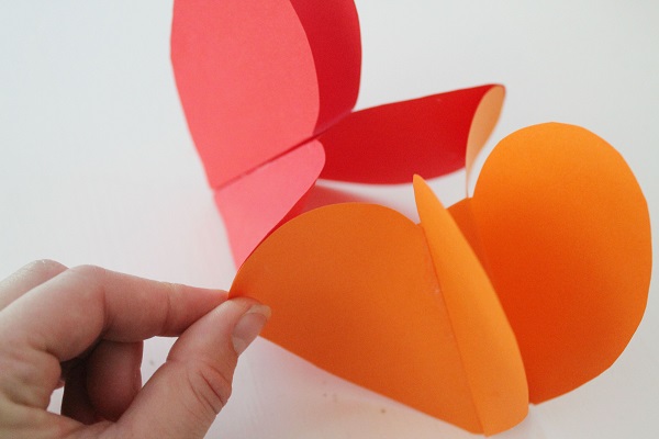 Paper Heart Garland DIY Tutorial