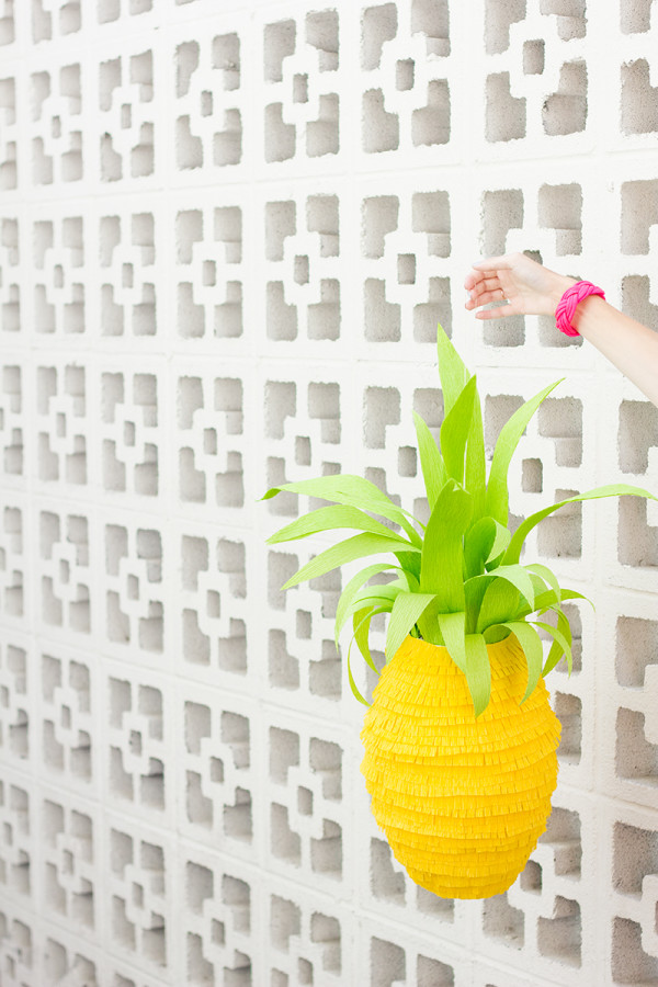DIY Pineapple Piñata
